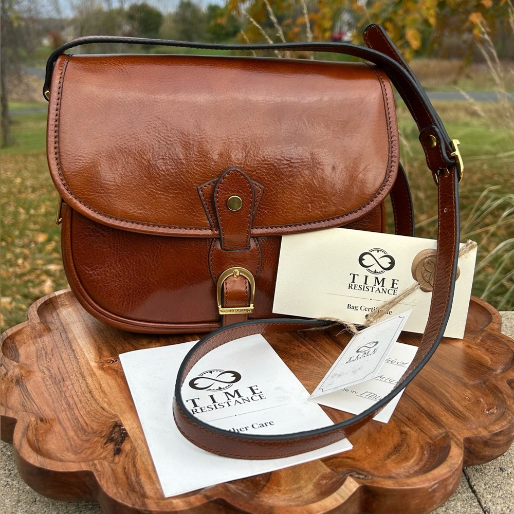 Italian Vechetta Leather Saddle Bag Brown Time Resistance “Women in Love” NWT - Picture 17 of 17